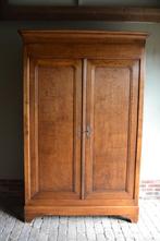 Prachtige strakke antieke eiken houten Louis Philippe kast.