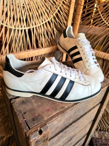 YV5903: Rare Vintage 70s/80s Adidas Bowling Sneakers Trainer beschikbaar voor biedingen