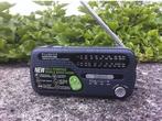 Multifunctionele radio met zonnepaneel en slingerdynamo, Audio, Tv en Foto, Radio's, Ophalen of Verzenden, Nieuw, Radio