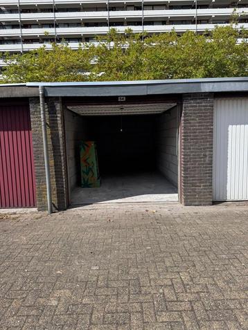 Te huur zeer droge opslagruimte/garagebox te Ridderkerk beschikbaar voor biedingen
