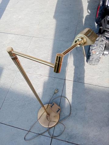Vintage messing lamp beschikbaar voor biedingen