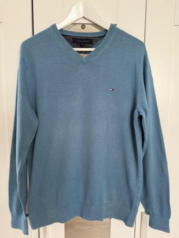 Tommy Hilfiger blauwe V-hals trui maat M beschikbaar voor biedingen