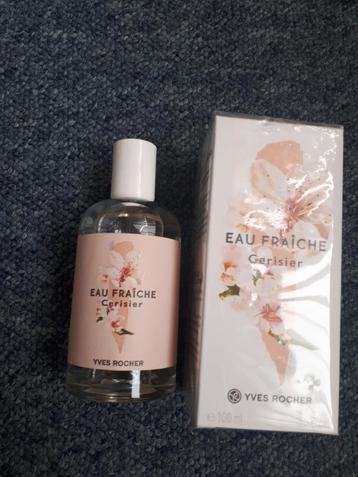 Te koop nieuwe fles  parfum Eau Fraiche gerisier (Yves Roche beschikbaar voor biedingen