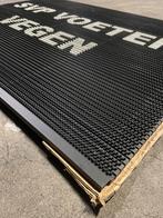 Maatwerk borstelmat deurmat, SVP voeten vegen 174,5x130, Karpetten Koning, Nijverheidstraat 17, Ophalen of Verzenden, Dekarpettenkoning@gmail.com