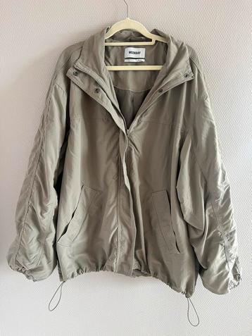 Weekday oversized zomerjack maat L beschikbaar voor biedingen