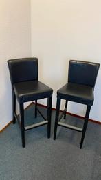 Twee hoge zwarte barkrukken, Huis en Inrichting, Barkrukken, Gebruikt, Met voetsteun, Ophalen of Verzenden, 90 cm of meer