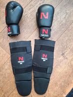 Kickboks set Nikko – handschoenen 10oz + scheenbeschermer, Sport en Fitness, Vechtsporten en Zelfverdediging, Maat S, Ophalen of Verzenden