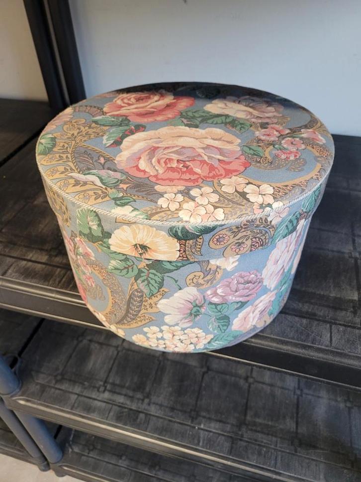 Vintage Hoedendoos - 28cm Doorsnede, Huis en Inrichting, Woonaccessoires | Kisten, Zo goed als nieuw, Minder dan 50 cm, Minder dan 50 cm