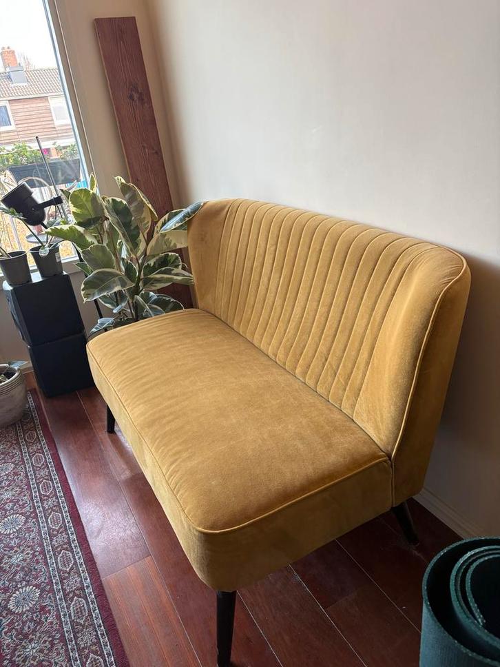 Gele Velours Bank - 120cm breed, Huis en Inrichting, Banken | Sofa's en Chaises Longues, Gebruikt, Tweepersoons, 150 tot 200 cm