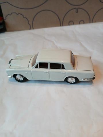 Rolls Royce Silver Shadow.  Eligor 1:43 beschikbaar voor biedingen