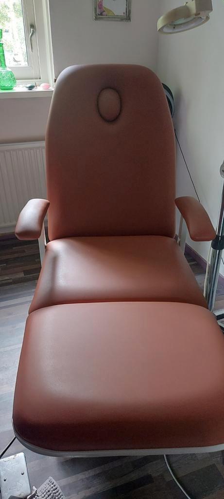 In hoogte verstelbare behandelstoel, Sport en Fitness, Massageproducten, Massagetafel, Ophalen