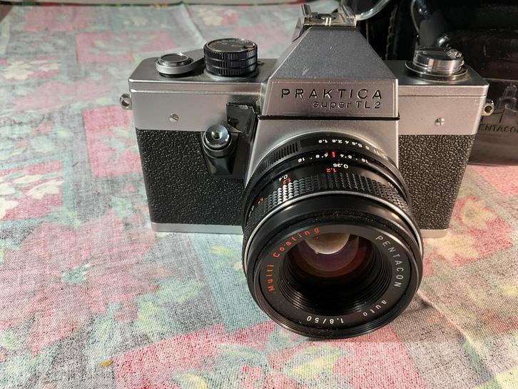 Fraaie PRAKTICA SUPER TL met 1.8-50mm lens en tas, Audio, Tv en Foto, Fotocamera's Analoog, Gebruikt, Spiegelreflex, Overige Merken