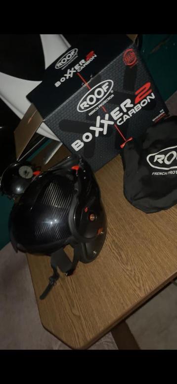 Boxer helm carbon beschikbaar voor biedingen