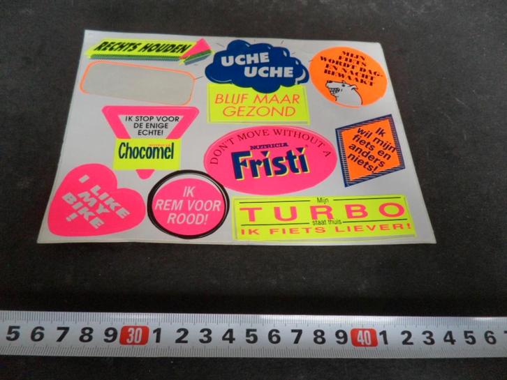sticker set CHOCOMEL FRISTI  NUTRICIA Fiets (niet Compleet ), Verzamelen, Stickers, Zo goed als nieuw, Ophalen