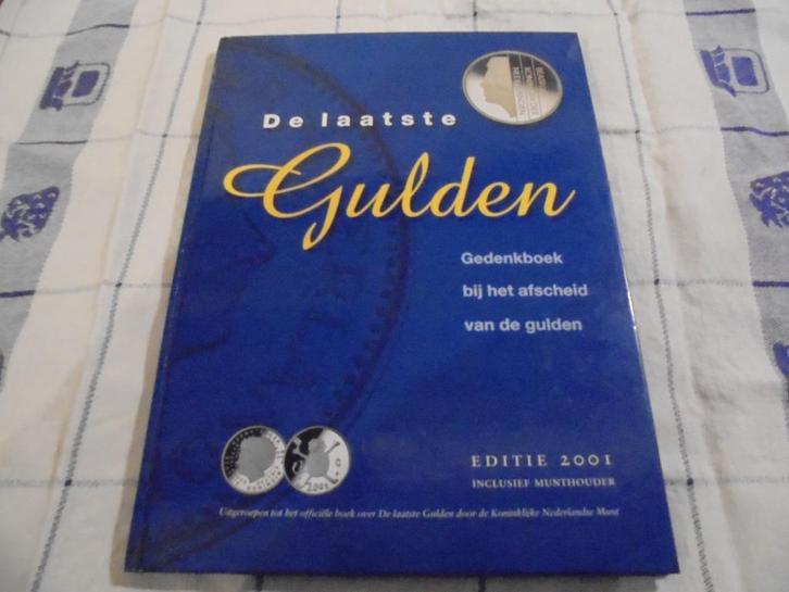 Boek De laatste Gulden, Editie 2001 incl. Munthouder, Postzegels en Munten, Munten | Nederland, Overige waardes, Koningin Beatrix