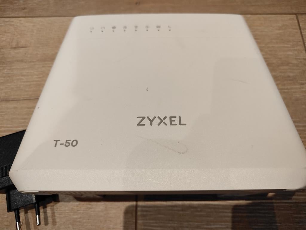 Zyxel T-50 Router, Ophalen of Verzenden, Gebruikt, Router, Zyxel