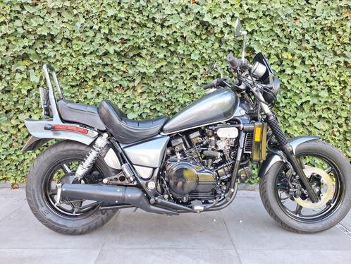 Honda Magna VF750/700C, Motoren, Motoren | Honda, Particulier, Chopper, meer dan 35 kW, 4 cilinders, Motorrijbewijs A, Cardan-aandrijving