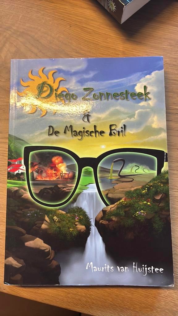 Maurits van Huijstee - Diego Zonnesteek & De magische bril, Boeken, Gelezen, Fictie algemeen, Maurits van Huijstee, Ophalen of Verzenden