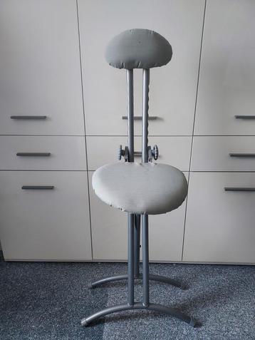 Strijkstoeltje / Werkstoel beschikbaar voor biedingen