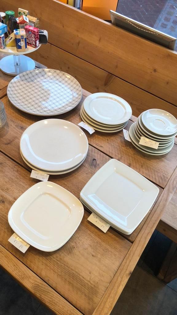 Verschillende borden, Antiek en Kunst, Antiek | Servies compleet, Ophalen