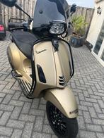 Vespa sprint mercedes gold, Fietsen en Brommers, Scooters | Vespa, Ophalen, Maximaal 45 km/u, Zo goed als nieuw, Benzine