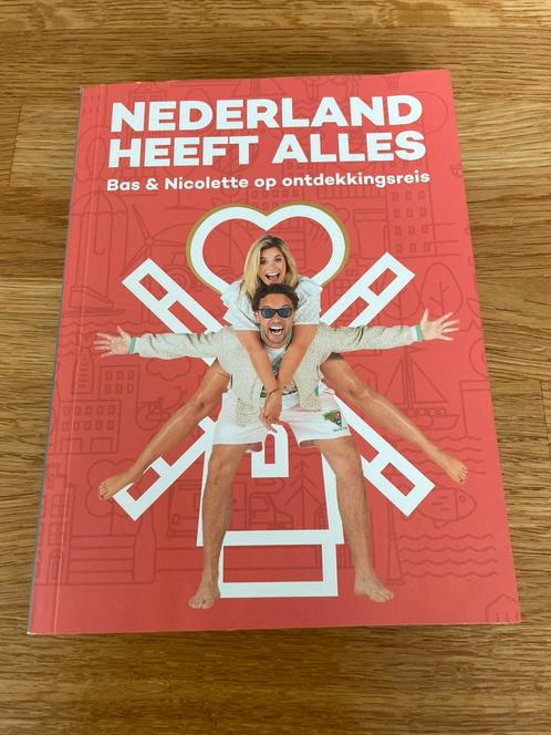 Nicolette van Dam - Nederland heeft Alles, Boeken, Reisgidsen, Nieuw, Benelux, Overige merken, Ophalen of Verzenden