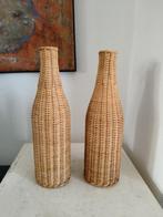 2349 vintage mid century riet rotan flessen vazen, Overige kleuren, Ophalen of Verzenden, Minder dan 50 cm, Glas