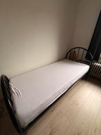 Bed met nieuw matras, Ophalen, Zo goed als nieuw, Eenpersoons, 90 cm