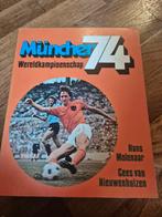 München 74 - WK Voetbal boek, Ophalen of Verzenden, Gelezen, Balsport