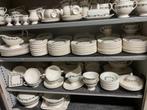 wedgwood stratford kerst servies, Huis en Inrichting, Keuken | Servies, Ophalen of Verzenden, Zo goed als nieuw, Wedgwood, Aardewerk