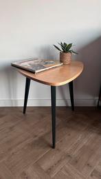 Vintage jaren ‘60 tafeltje, Gebruikt, 50 tot 100 cm, 50 tot 75 cm, Jaren '60, Vintage, Pastoe stijl