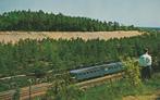 nijverdal  het ravijn met trein in beeld ca 1960, Ophalen of Verzenden, 1960 tot 1980, Zuid-Holland