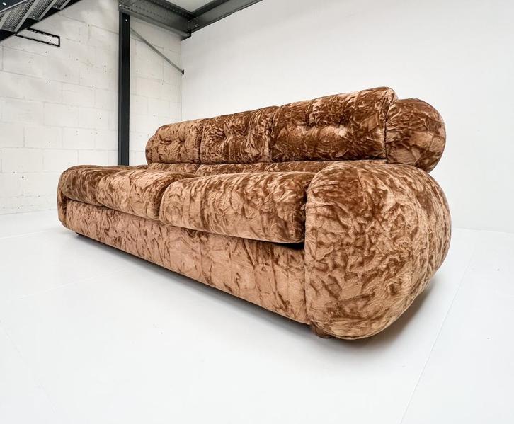 Velourse Italiaanse vintage sofa en slaapbank, 1970's, Huis en Inrichting, Banken | Sofa's en Chaises Longues, Gebruikt, Driepersoons