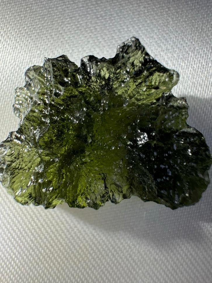 Moldaviet Marousek 2.27g, Verzamelen, Mineralen en Fossielen, Mineraal, Ophalen of Verzenden