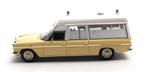 Matrix 1:43 Mercedes Benz Visser Ambulance Westerbaan Dedems, Hobby en Vrije tijd, Modelauto's | 1:43, Overige merken, -, Nieuw