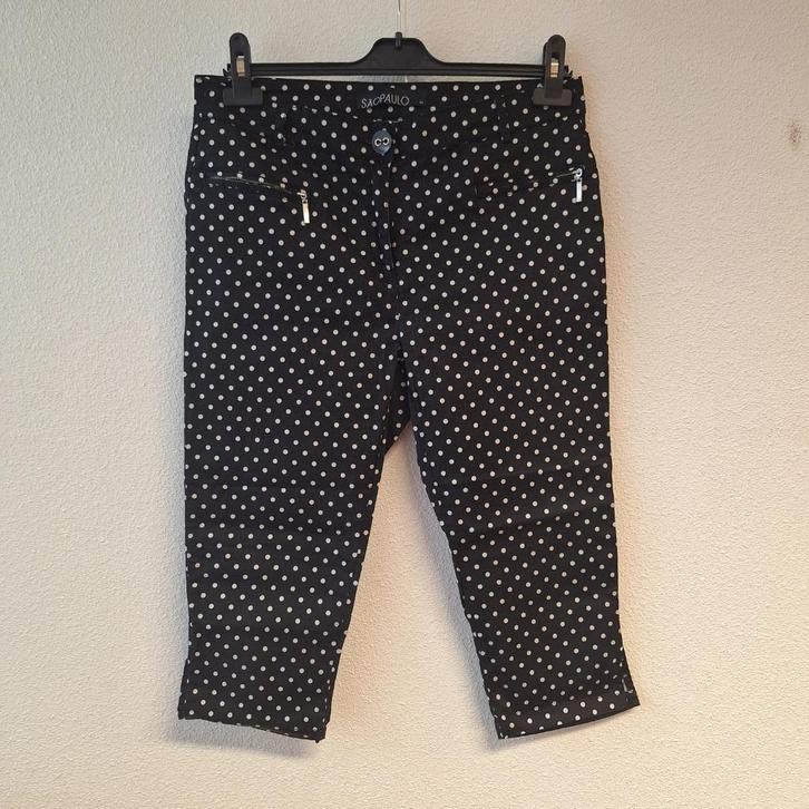 Korte broek dames, zwart met witte stippen, 44, Kleding | Dames, Broeken en Pantalons, Gedragen, Maat 42/44 (L), Zwart, Driekwart