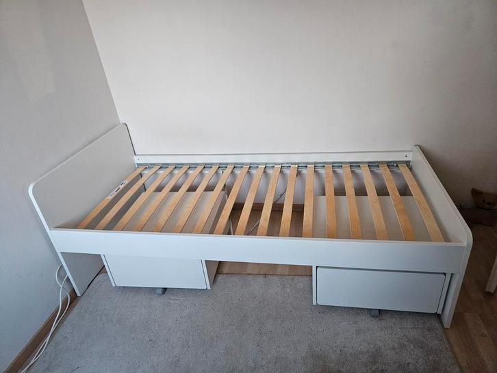 Bedframe, met lattenbodem. Merk Ikea, model Släkt., Huis en Inrichting, Slaapkamer | Bedden, Gebruikt, Eenpersoons, 90 cm, 200 cm