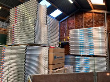 Euroscaffold aluminium rolsteigers onderdelen uit voorraad beschikbaar voor biedingen