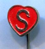 Hartje met slang S zilverkleurig speldje ( W_387 ), Verzamelen, Speldjes, Pins en Buttons, Verzenden, Zo goed als nieuw, Merk