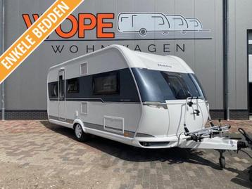 Hobby De Luxe 495 UL met mover en tent beschikbaar voor biedingen