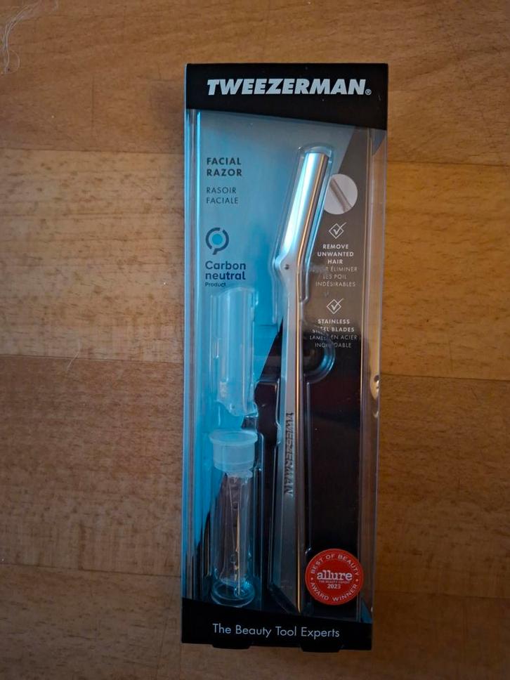 Tweezerman Facial Razor - Nieuw in Verpakking, Witgoed en Apparatuur, Persoonlijke-verzorgingsapparatuur, Nieuw, Scheren en Epileren