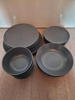Ikea servies 24 delig, Huis en Inrichting, Keuken | Servies, Ophalen, Zo goed als nieuw, Bord(en), Overige stijlen
