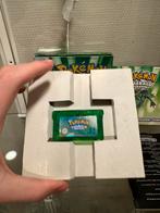 Pokemon emerald gameboy advance, Spelcomputers en Games, Games | Nintendo Game Boy, Ophalen of Verzenden, Zo goed als nieuw