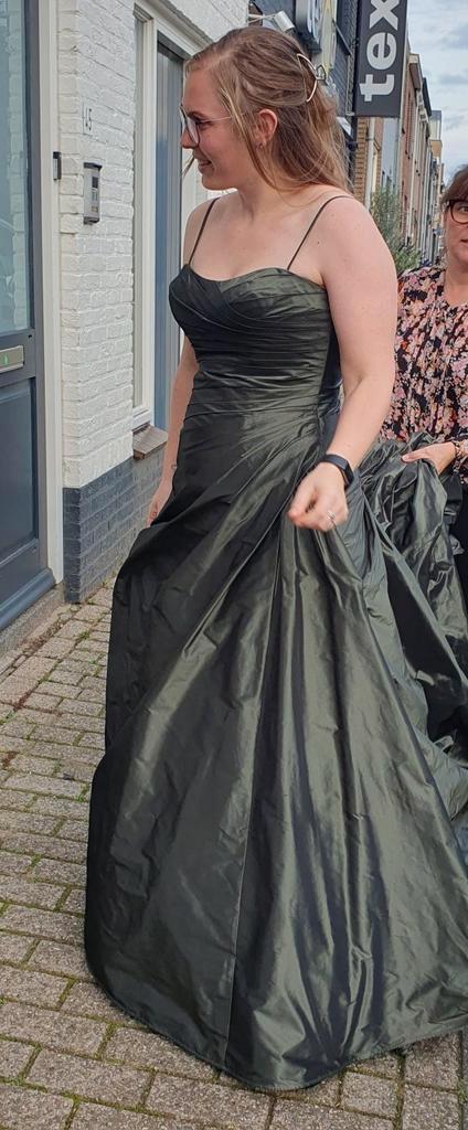 Prachtige groene trouwjurk, Kleding | Dames, Trouwkleding en Trouwaccessoires, Gedragen, Trouwjurk, Groen, Ophalen