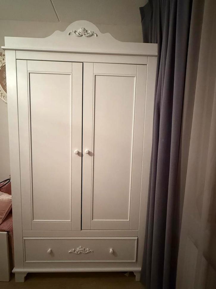 Baby/kleuter kamer: bed, boekenkast, kledingkast +, Kinderen en Baby's, Kinderkamer | Commodes en Kasten, Gebruikt, Kast, 105 cm of meer