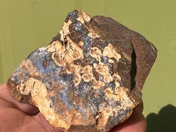 Boulder Opaal uit Australië mineralen 2