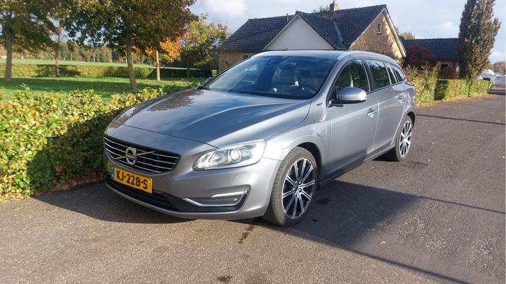 Volvo V60 2.4 D5 Twin Engine Special Edition CLIMA/NAVI/LEER, Auto's, Volvo, Bedrijf, Te koop, V60, 4x4, ABS, Airbags, Airconditioning