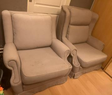 2 fauteuils - heren/vrouwen model beige/taupe GRATIS