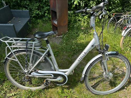Elektrische stelle fiets beetje defect (lees omschrijving), Fietsen en Brommers, Elektrische fietsen, Zo goed als nieuw, Overige merken