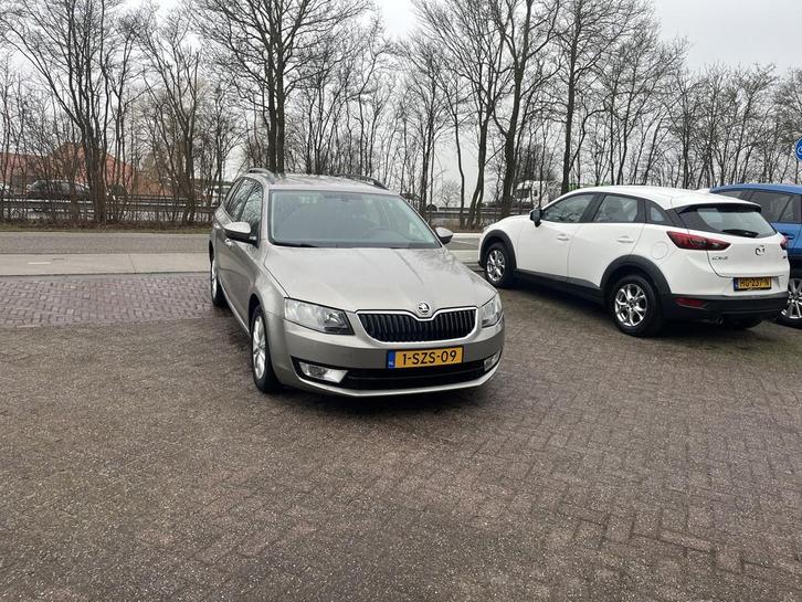 Skoda Octavia Combi 1.4 TSI Greentech Ambition Businessline, Auto's, Skoda, Bedrijf, Te koop, Octavia, ABS, Airbags, Airconditioning